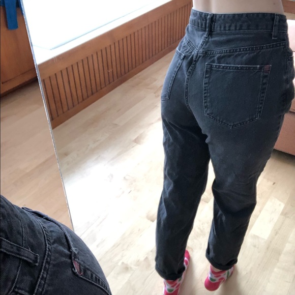 UO MOM Jeans - black denim! - Picture 2 of 5